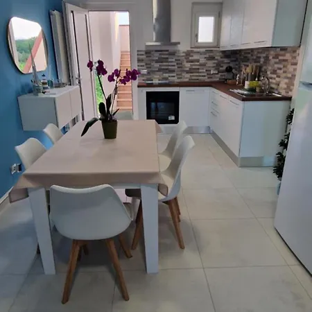 Yolo Apartman Fossacesia